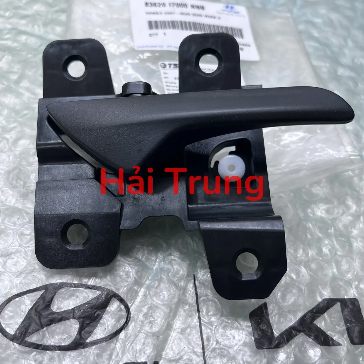 Tay mở trong Hyundai Creta chính hãng 83620I7000NN8