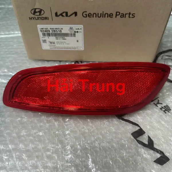 Đèn phản quang cản sau Hyundai Santafe chính hãng