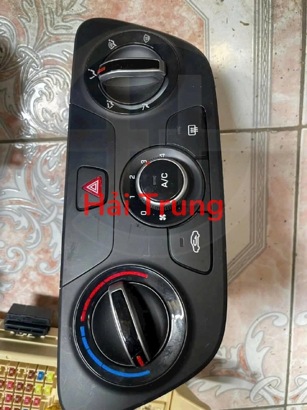 Tháo xe bảng điều khiển công tắc điều hòa AC Hyundai Accent 2018 2019 2020 2021