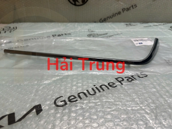 Nẹp mạ cản sau Hyundai Elantra 2022-2026 86697AA200 86698AA200