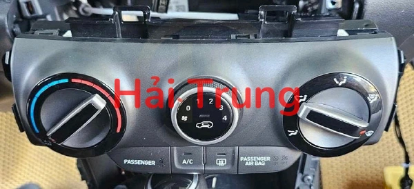 Tháo xe bảng điều khiển công tắc điều hòa AC Hyundai Kona 2020 2021 2022