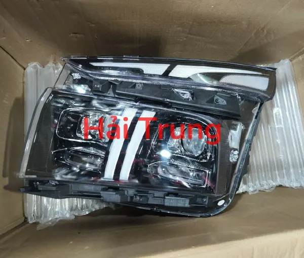 Đèn pha Hyundai Santafe 2022 2023 2024