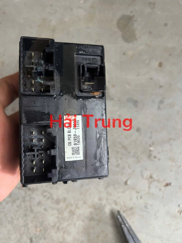 91959J9010 Hộp cầu trì Hyundai Kona