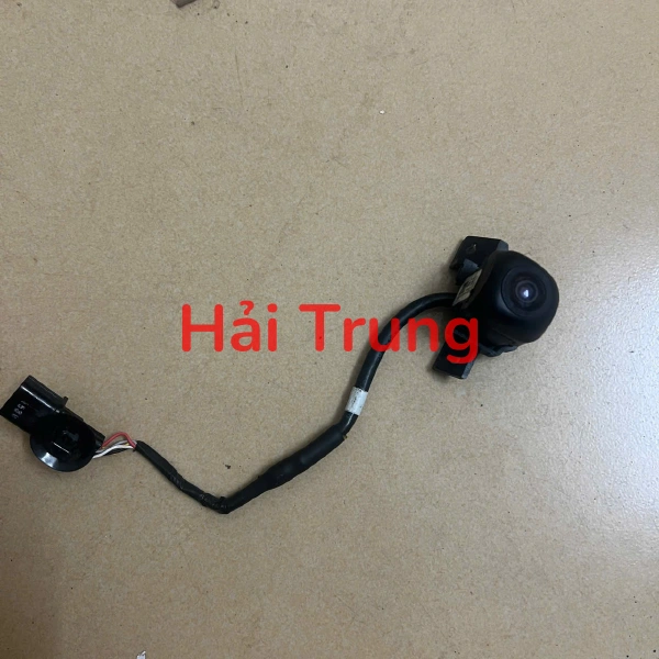 Camera lùi Hyundai Santafe 2019-2021 Tháo Xe