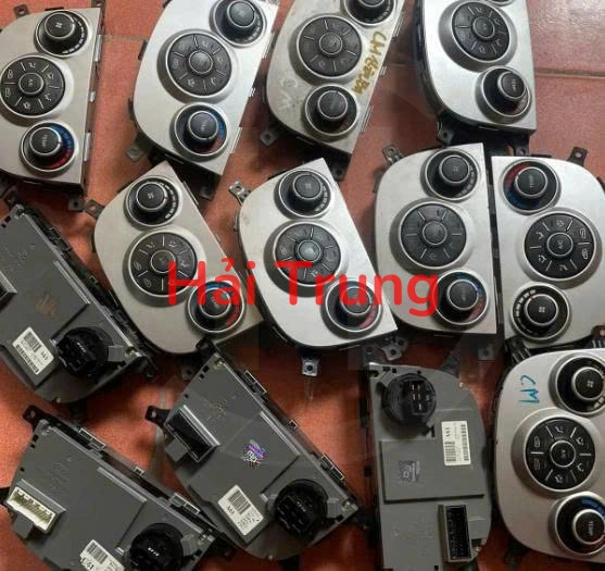 Bảng điều khiển công tắc điều hòa AC Hyundai Santafe 2009-2012 Tháo xe