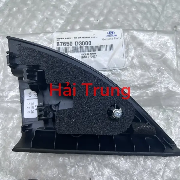 Ốp góc cửa trước Hyundai Tucson 2015-2019 chính hãng 87650D3000