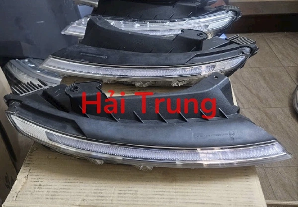 Đèn led ban ngày bên cạnh Hyundai Accent 2024-2027