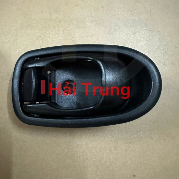 Tay mở cửa trong Kia Spectra 2000-2005