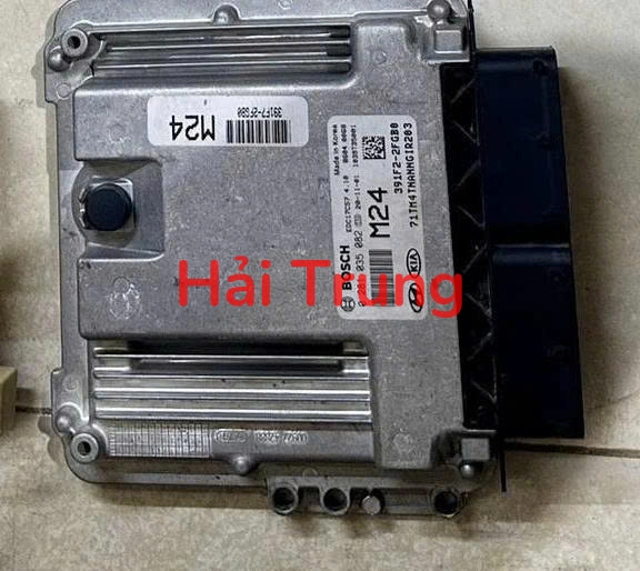 Hộp điều khiển động cơ Hộp đen ECU Hyundai Santafe 2019 2020 2021 2022