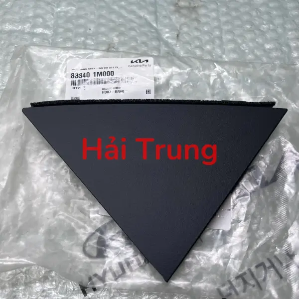 Ốp tam giác cửa sau Kia Forte chính hãng