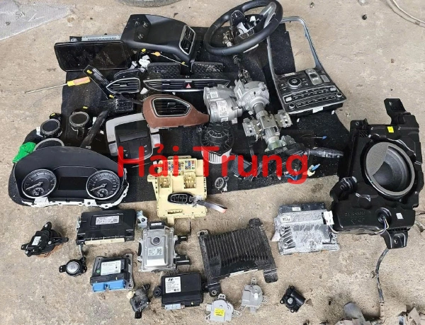 Tháo xe Phụ tùng SANTAFE 2022 Hộp điện, Cọc lái, Đồng hồ, Công tắc điều hòa,...