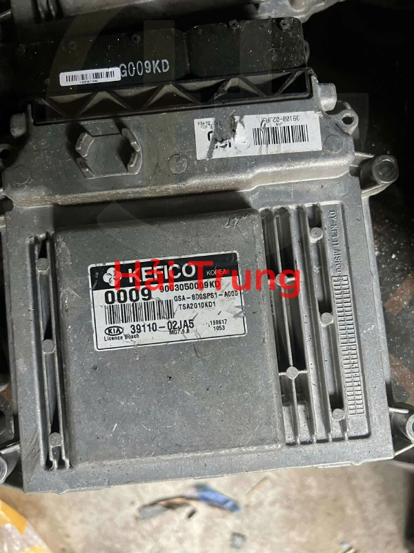 Tháo xe Hộp điều khiển động cơ hộp đen Ecu Morning Picanto 3911002JA5