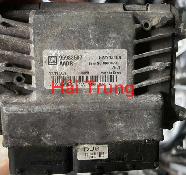 Tháo xe Hộp điều khiển động cơ hộp đen Ecu Chevrolet Cruze 2.0 96983587