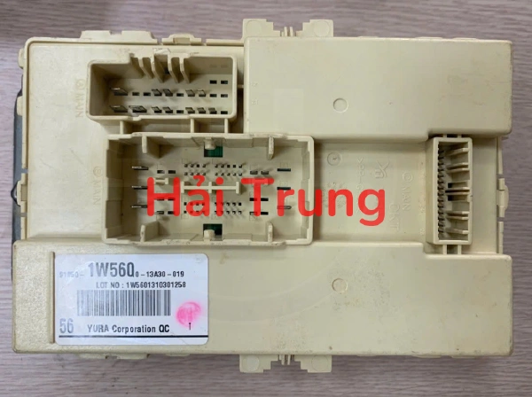 919501W560 Hộp cầu trì trong xe Kia Rio 2011-2017 Tháo xe