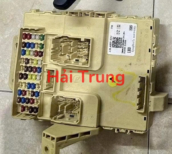 91950S1080 Hộp cầu trì Hyundai Santafe 2019 2020 2021 2022