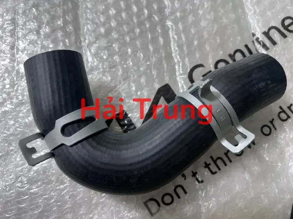 Ống nước trên Hyundai Santafe chính hãng