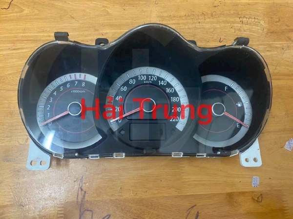 Tháo xe đồng hồ táp lô Kia Forte Cerato