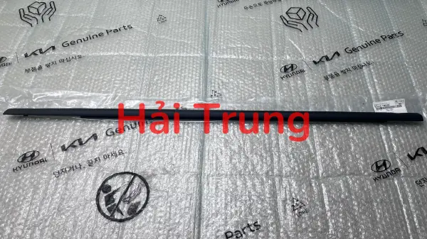 Nẹp chân kính sau phải Kia Forte chính hãng