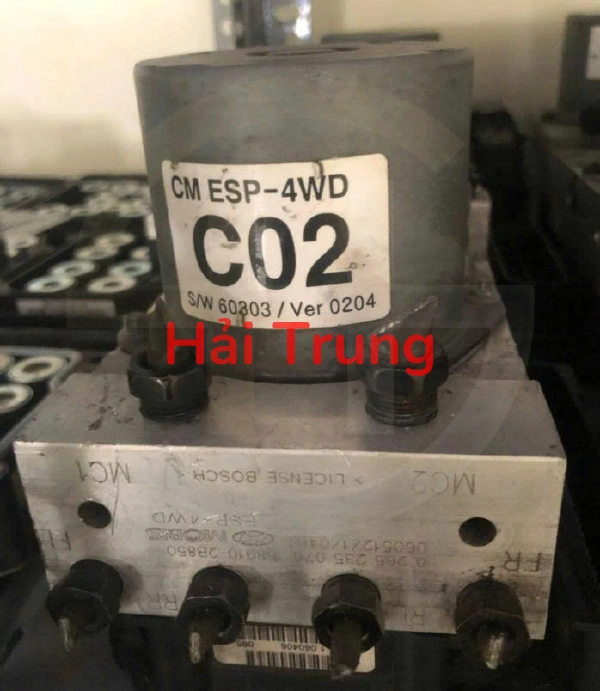 589102B850 Tháo xe Cụm ABS Hyundai Santafe 2006-2009 2.7