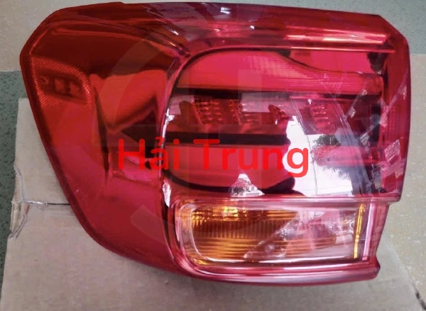 Đèn hậu ngoài Kia Sedona 2019-2021 92401A9700 92402A9700