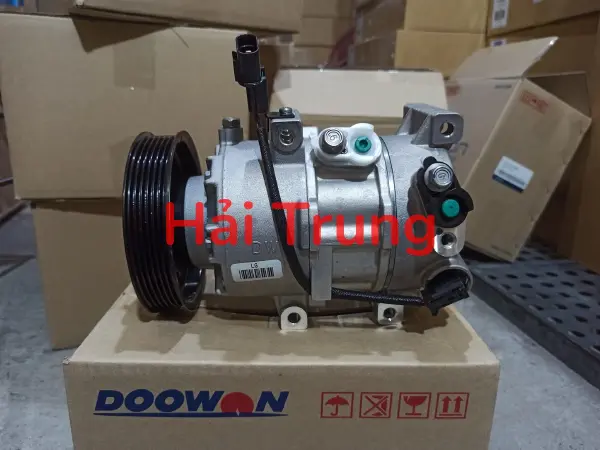 Lốc lạnh Kia Rio 2011-2017 chính hãng Doowon là phụ tùng rất quan trọng của xe cần thay thế. Lốc lạnh Kia Rio được sử dụng cho xe Kia Rio 2011, Kia Rio 2012, Kia Rio 2013, Kia Rio 2014, Kia Rio 2015, Kia Rio 2016, Kia Rio 2017 Lốc lạnh Kia Rio 2011 Lốc lạnh Kia Rio 2012 Lốc lạnh Kia Rio 2013 Lốc lạnh Kia Rio 2014 Lốc lạnh Kia Rio 2015 Lốc lạnh Kia Rio 2016 Lốc lạnh Kia Rio 2017 Trong qua trình sử dụng do nhiều nguyên nhân khiến Lốc lạnh Kia Rio bị hư hỏng do vậy cần thay thế Lốc lạnh Kia Rio để đảm bảo thẩm mỹ và an toàn trong quá trình vận hành của xe. *Liên hệ với Phụ tùng Hải Trung: Nhập khẩu và phân phối: Phụ tùng Hải Trung Hotline: 024.8568 0597- 0382.777.186 Fanpage:https://www.facebook.com/PhutungotoHaiTrung Mail:phutunghaitrung@gmail.com Website:phutunghaitrung.vn