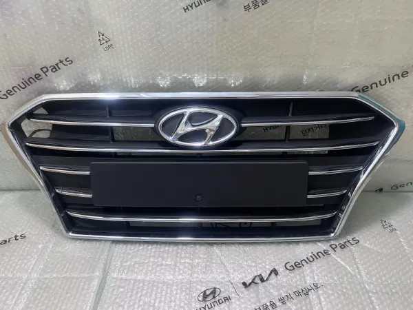 Mặt ca lăng Hyundai I10 Grand 2017 chính hãng