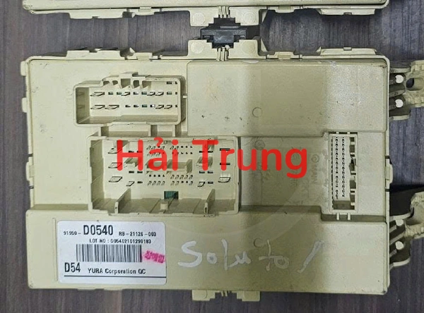91950D0540 Hộp cầu trì trong xe Kia Soluto Tháo xe