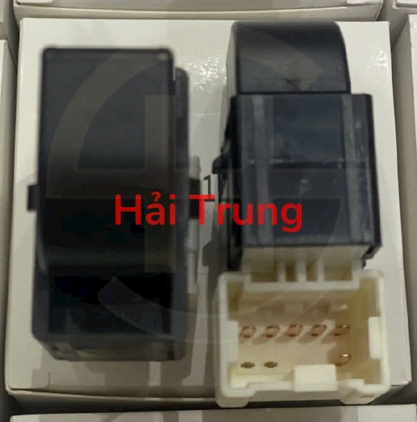 Công tắc đơn Kia Forte 2008-2012 935801M000