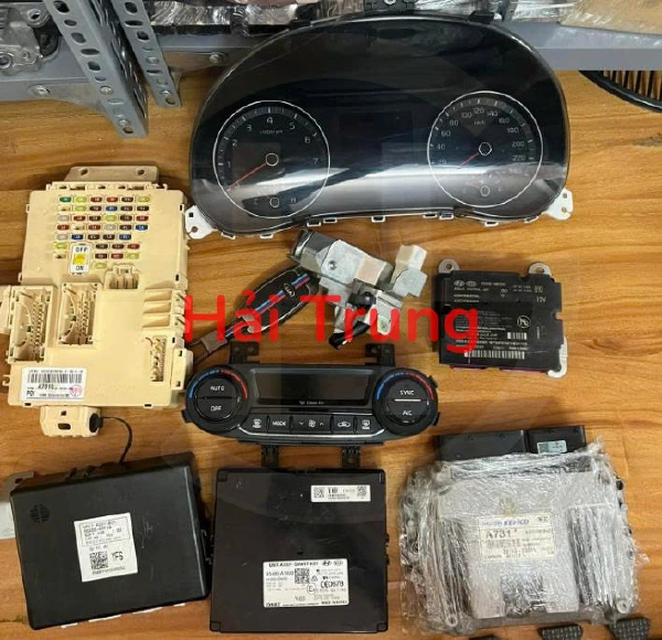 Tháo xe Bộ điện Kia Cerato 2019 2020 2021