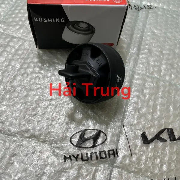 Cao su thanh giằng dọc sau Hyundai Santafe Hãng CTR