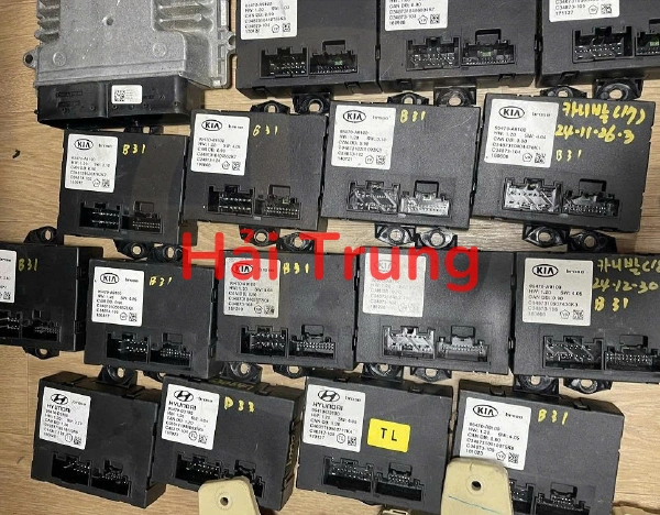 95470A9100 Hộp điều khiển mở cốp Kia Sedona 2016-2020