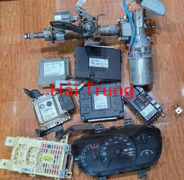 Tháo xe Phụ tùng HYUNDAI I10 grand Cọc lái, Hộp túi khí, Hộp cầu trì, Ecu,...
