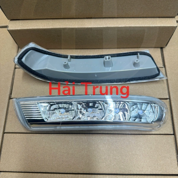 ĐÈN XI NHAN GƯƠNG HYUNDAI SANTAFE 2006-2011 876133J000 876233J000