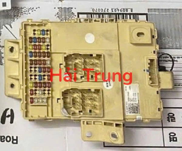 Hộp cầu trì trong xe Hyundai Creta 2022 2023 2024