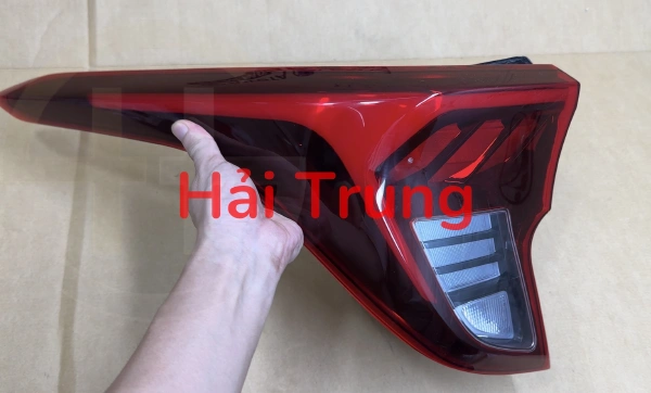 ĐÈN HẬU NGOÀI KIA CARENS 2022-2025 THÁO XE ZIN 92402DY100 92401DY100