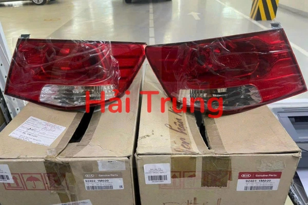Đèn hậu ngoài Kia Forte 2008-2011 924021M010 924011M010