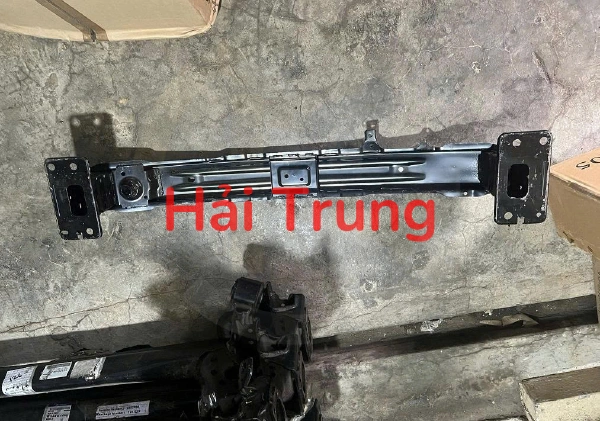 Xương ngang cản trước Kia Seltos 2020-2026 64900Q6900