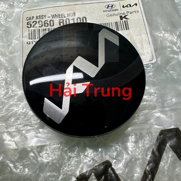Logo chụp mâm KIA mẫu mới 52960R0100