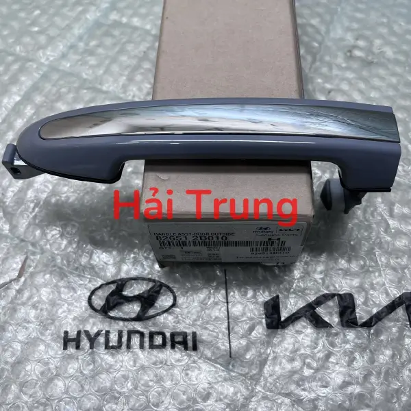 Tay mở cửa ngoài cửa trước Hyundai Santafe 2008-2011 chính hãng 826512B010