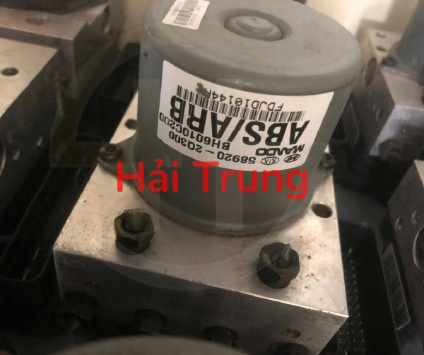 589202Q300 Tháo xe Cụm ABS Hyundai Avante 2011-2015