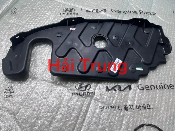 Chắn bùn gầm máy Hyundai Santafe chính hãng