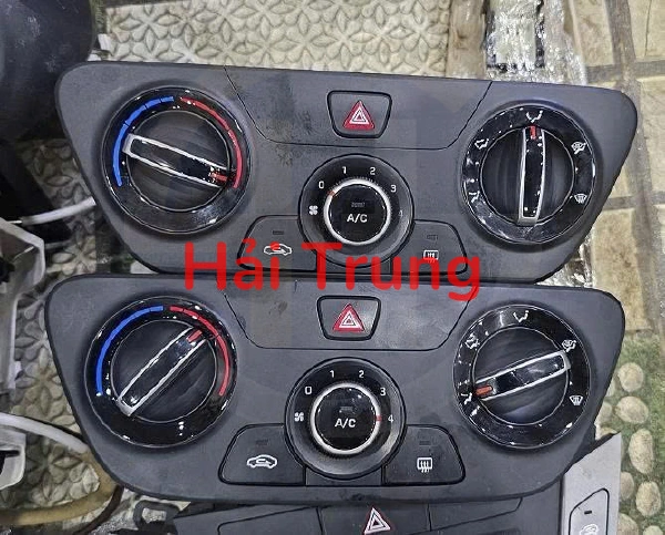 Công tắc điều khiển điều hòa AC Hyundai Accent 2019 2020 2021 2022