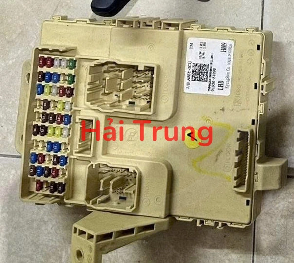 91950S1080 Tháo xe hộp cầu trì trong xe Hyundai Santafe 2019-2022