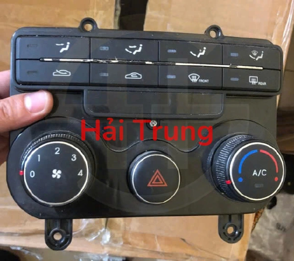 Tháo xe bảng điều khiển điều hòa Hyundai I30 giá rẻ