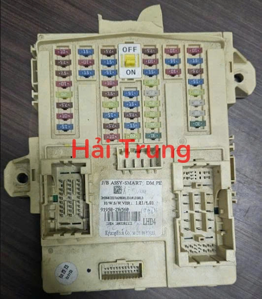 919502W560 Hộp cầu trì trong xe Hyundai Santafe 2013-2017 Tháo xe