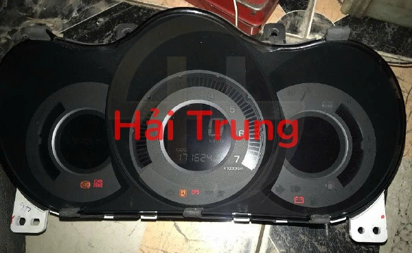 Tháo xe Đồng hồ táp lô Kia Forte Cerato 2009-2013