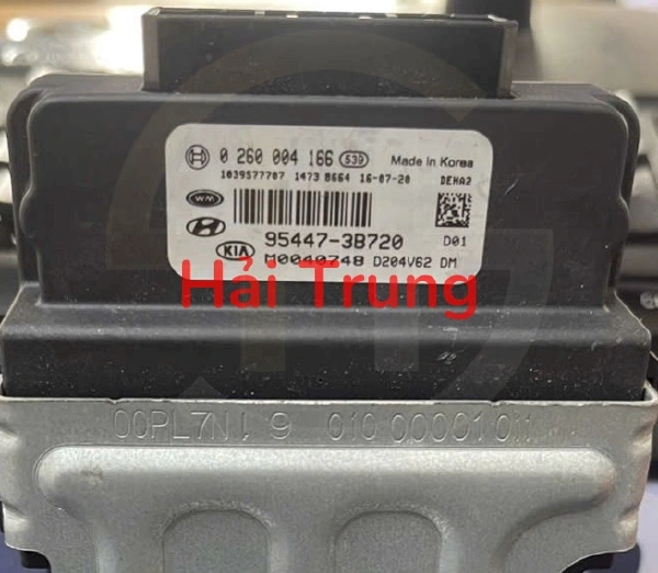 Hộp cài cầu Hyundai Santafe 2017-2019 954473B720