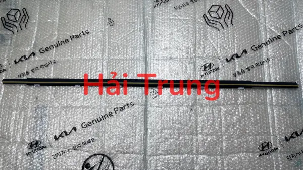 Nẹp chân kính trước Hyundai Accent chính hãng