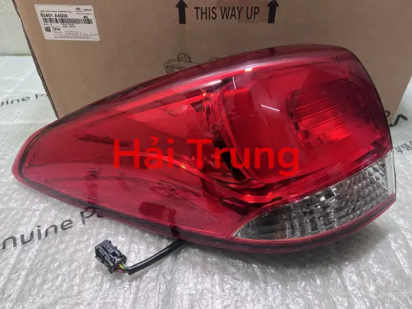 Đèn hậu Kia Rondo 2017 chính hãng