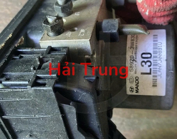 589203W830 Tháo xe Cụm ABS Kia Sportage 2010